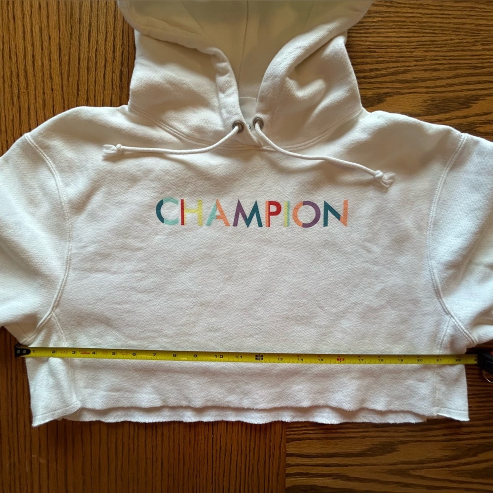 Champion White Pullover Oversized Cropped Hoodie with Multicolor Logo Size M - Picture 3 of 10
